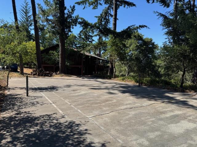 45 Ranch Road, Woodside CA: https://media.crmls.org/mediaz/91a5465d-779c-4de3-bf63-c11f8ceed2ad.jpg