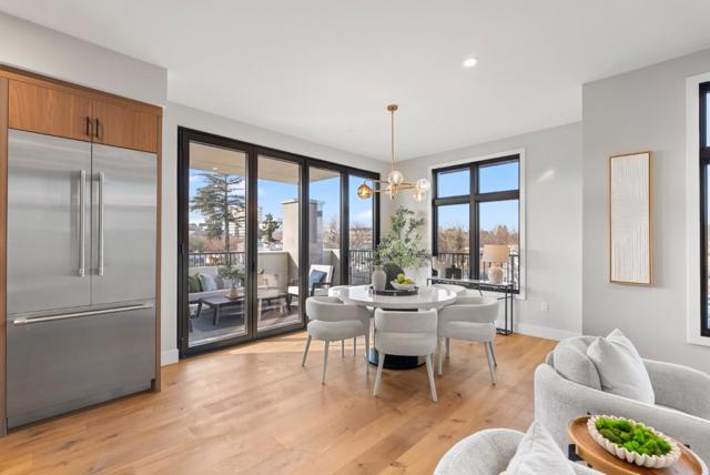 231 Hope Street, Mountain View CA: https://media.crmls.org/mediaz/91a586ed-08ce-4d50-809c-38dd19e9b682.jpg