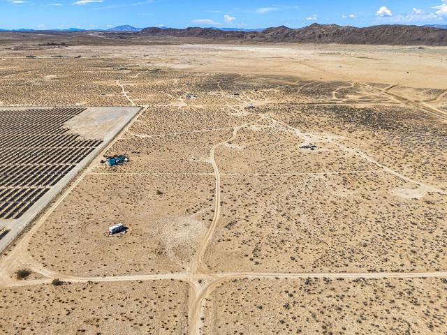 0 Sun Mesa Road, Joshua Tree CA: https://media.crmls.org/mediaz/91a5b5c4-cd30-48bf-861c-f128b5f7ffa7.jpg