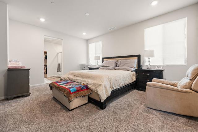 13305 Cultivate Ct, Valley Center CA: https://media.crmls.org/mediaz/91a5e508-4a80-4ff7-bb89-d98f23ff2d79.jpg