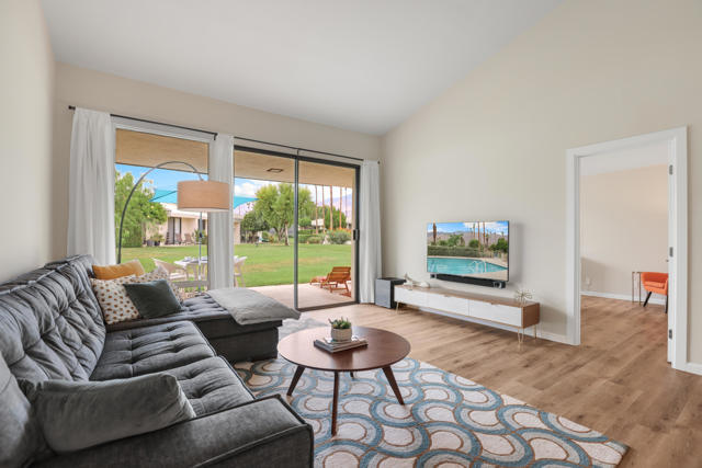 1713 Grand Bahama W Drive, Palm Springs CA: https://media.crmls.org/mediaz/91a60a8f-184f-4c13-a3c0-38104c090ef5.jpg