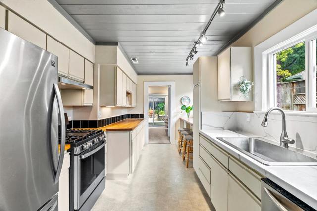 134 May Avenue, Santa Cruz CA: https://media.crmls.org/mediaz/91a67f96-04b3-4070-a1ac-0bbd3fd1c2e2.jpg