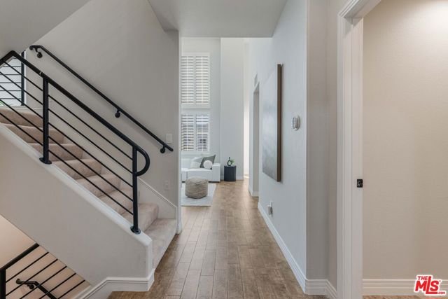 7100 Playa Vista Drive, Playa Vista CA: https://media.crmls.org/mediaz/91a9a151-9035-4dc1-aafe-0f6c1a467331.jpg