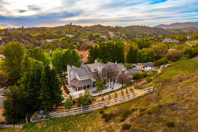 6144 1/4 Chesebro Road, Agoura Hills CA: https://media.crmls.org/mediaz/91aa09c4-467d-44ab-a1d2-2058ea0fc9ba.jpg