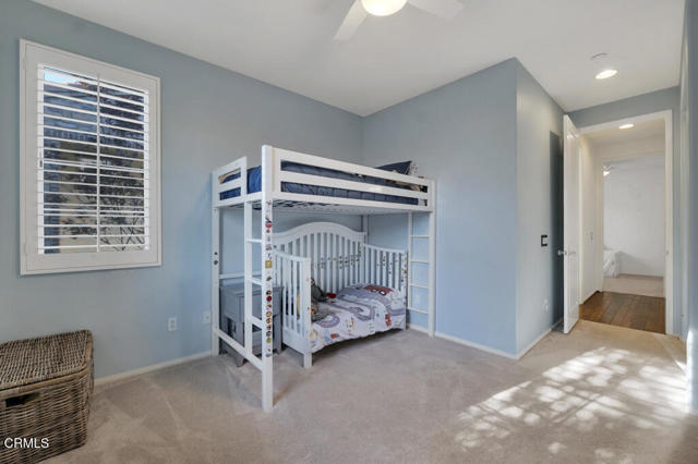 11806 Ricasoli Way, Porter Ranch CA: https://media.crmls.org/mediaz/91aa6578-61d1-42ce-b702-da09e7944304.jpg