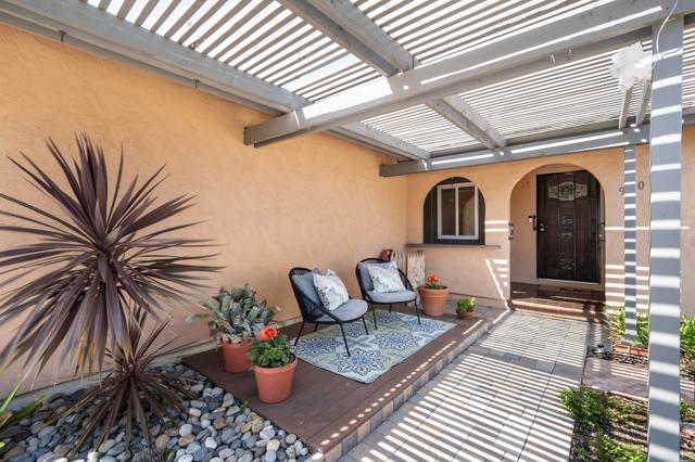 Detail Gallery Image 4 of 54 For 970 Arriba Avenida, Imperial Beach,  CA 91932 - 4 Beds | 2 Baths