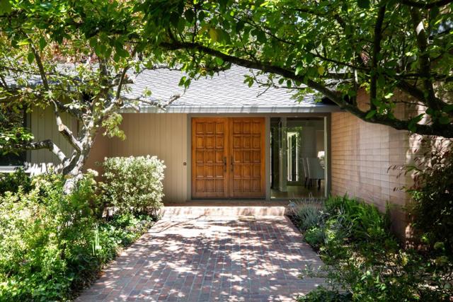 23480 Ravensbury Avenue, Los Altos Hills CA: https://media.crmls.org/mediaz/91ad7af7-5d33-4feb-b228-4a97c11131aa.jpg
