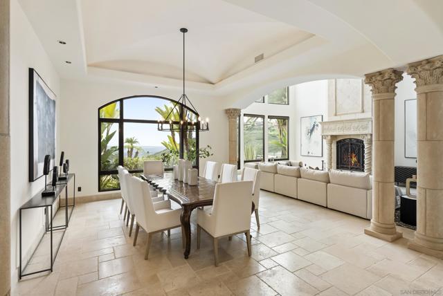 18233 Via Ambiente, Rancho Santa Fe CA: https://media.crmls.org/mediaz/91ae1e69-c770-4364-aaf7-e5782b9089fa.jpg