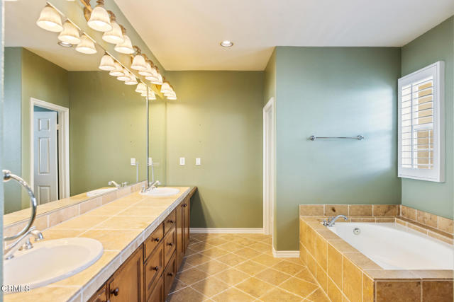 Detail Gallery Image 19 of 45 For 3710 Sunset Ridge Rd, Altadena,  CA 91001 - 5 Beds | 4/1 Baths