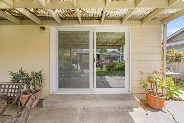 1052 San Simeon Drive, Salinas CA: https://media.crmls.org/mediaz/91aea466-cb10-427f-86cf-38fba1e389d3.jpg