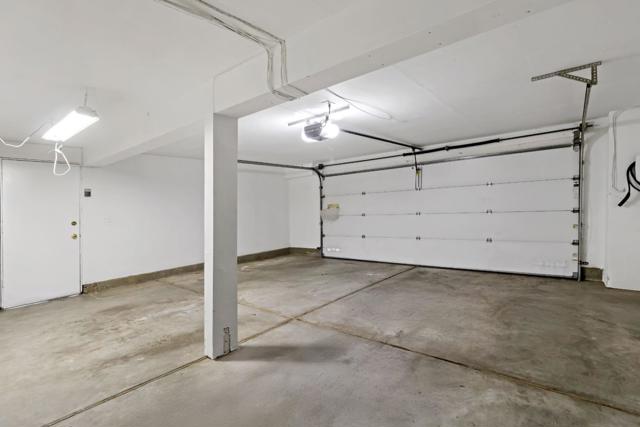20179 Northwest Square, Cupertino CA: https://media.crmls.org/mediaz/91aef8ca-4b11-4a60-927e-896f8c41ede8.jpg