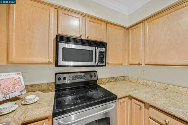 160 Eastridge Dr, San Ramon CA: https://media.crmls.org/mediaz/91aef9dc-b4e4-4fc5-80ce-38525eb4ad3f.jpg
