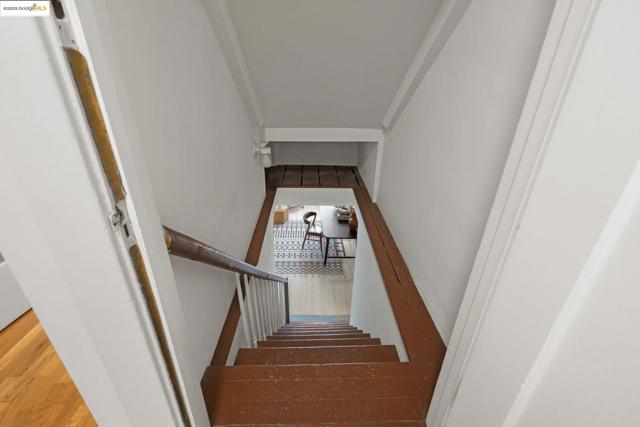 355 Arlington Ave., Berkeley CA: https://media.crmls.org/mediaz/91af6b6f-4f93-4991-9168-9b8298822e18.jpg