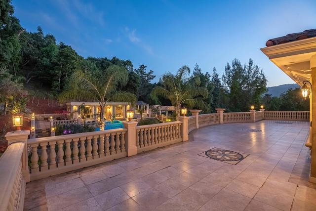 16840 Cypress Way, Los Gatos CA: https://media.crmls.org/mediaz/91afce24-febb-4507-8095-e14db255d40c.jpg