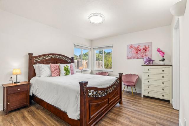 26372 Riverside Place, Carmel CA: https://media.crmls.org/mediaz/91afd209-8a4a-4225-8ad5-127b6bf1c9a1.jpg