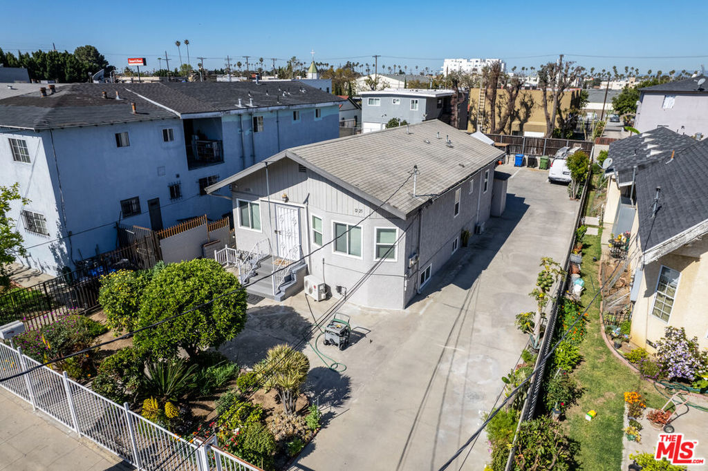 1225 S Harvard Boulevard, Los Angeles, CA 90006