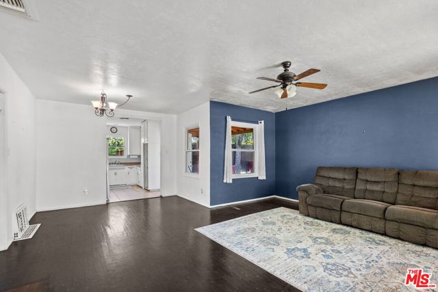 10250 Langmuir Avenue photo 6