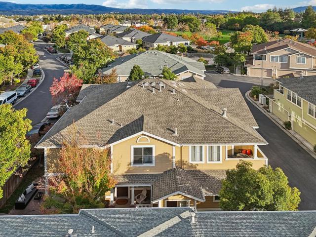 337 Ballymore Circle, San Jose CA: https://media.crmls.org/mediaz/91b1fd77-a204-48fe-b1b6-030e407421c1.jpg