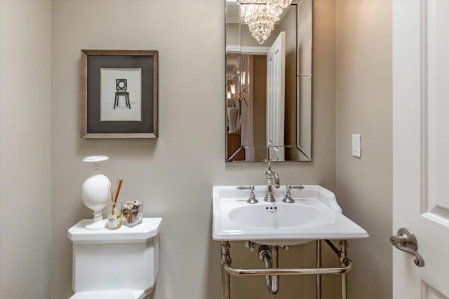 32 N El Monte Avenue, Los Altos CA: https://media.crmls.org/mediaz/91b22473-e0d1-4c3e-b092-4136970ecdca.jpg