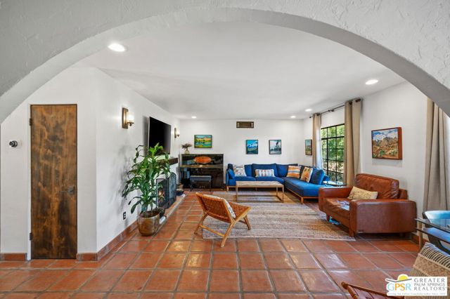 1471 East El Alameda, Palm Springs, CA 92262 | Slideshow Image #11