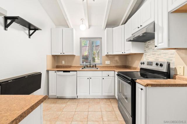 15829 Davis Cup Lane, Ramona CA: https://media.crmls.org/mediaz/91b35b9d-dd8d-48b4-8d22-f5d3be073218.jpg