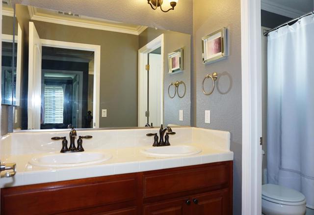 334 Honeybell Street, Los Banos CA: https://media.crmls.org/mediaz/91b3cde5-8383-47a2-9111-b477a670ad95.jpg