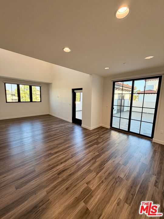 5020 Woodman, 211 photo 8