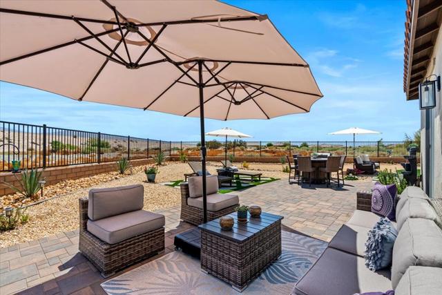 42940 Ascona Lane, Indio CA: https://media.crmls.org/mediaz/91b46998-beae-4e26-9023-6643cc605bf1.jpg