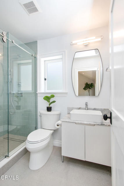 1036 S Madison Avenue, Pasadena CA: https://media.crmls.org/mediaz/91b4a065-1e28-4034-bed6-564a562dd627.jpg