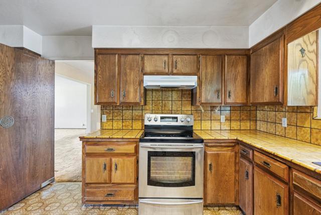 307 Mansfield Road, Hollister CA: https://media.crmls.org/mediaz/91b54ff9-9797-447c-86cc-39b29f81dac2.jpg