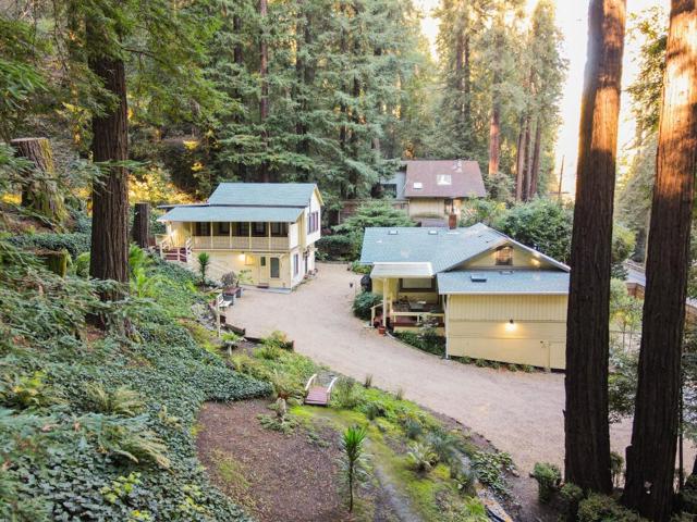 8787 Highway 9, Ben Lomond CA: https://media.crmls.org/mediaz/91b6607e-f0a7-4b08-b007-17535d1be930.jpg