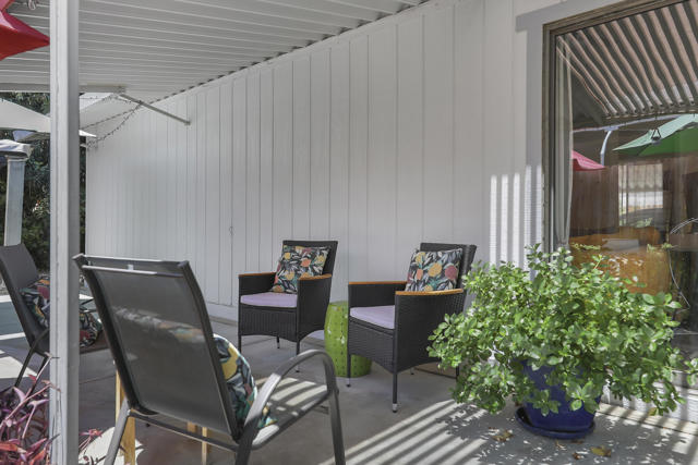 25 Pampas Lane, Palm Desert CA: https://media.crmls.org/mediaz/91b69d7f-ec35-4025-9b8a-b358ec45af37.jpg