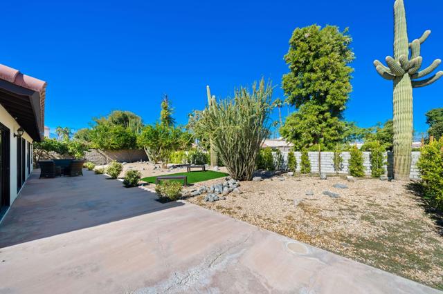 Image 43 of 51 For 74830 Waring Court