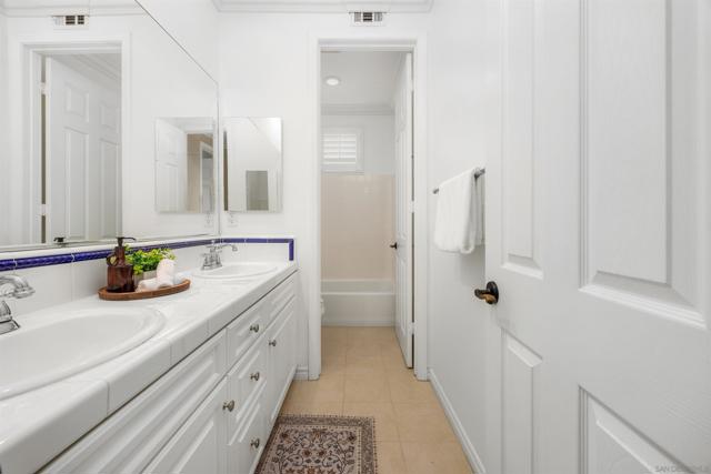 Image 24 of 45 For 10333 Pinecastle St