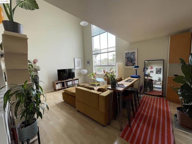 Image 7 of 23 For 6450 Doyle Street