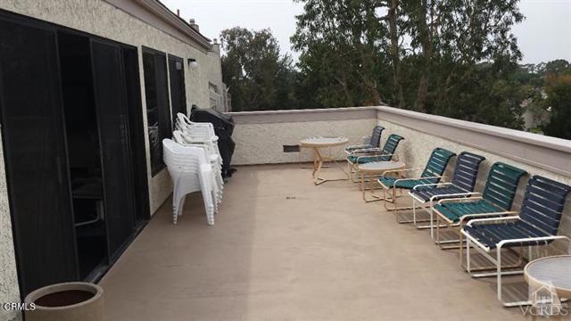 728 Island View Circle, Port Hueneme CA: https://media.crmls.org/mediaz/91bb509d-f2dd-42da-8025-a3370f7ecf79.jpg