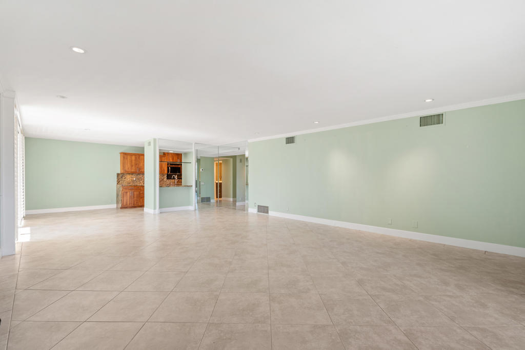 MLS #219136631DA image #10