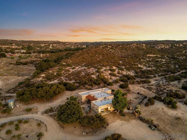 40760 Old Highway 80, Boulevard CA: https://media.crmls.org/mediaz/91bc75b5-ae13-4e9c-9a99-3283cf0778ac.jpg