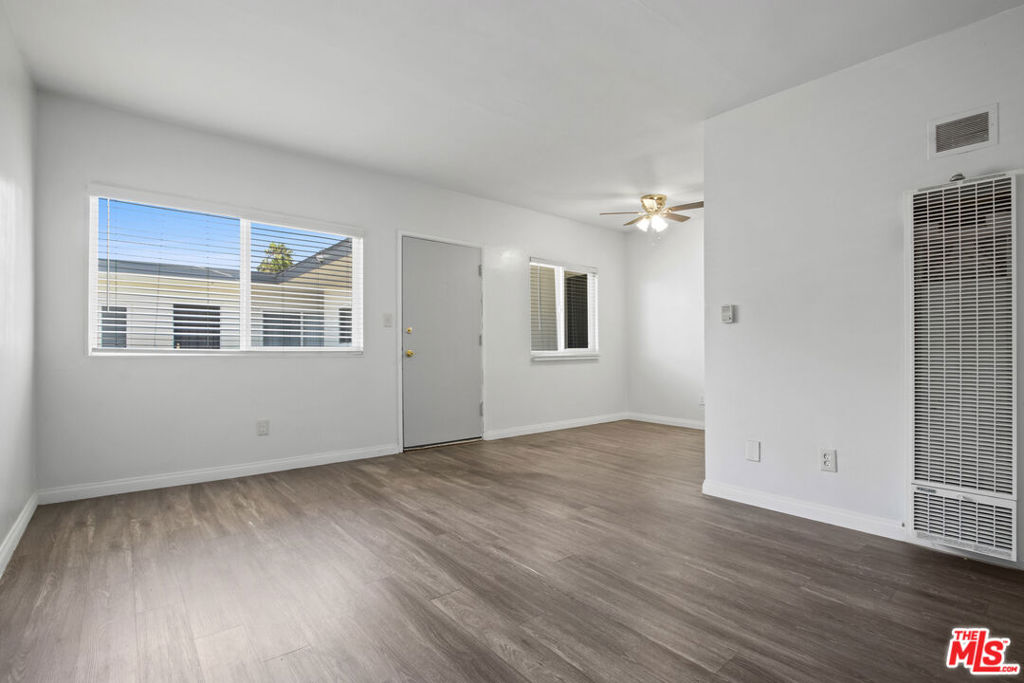 115 N Oak Street #15