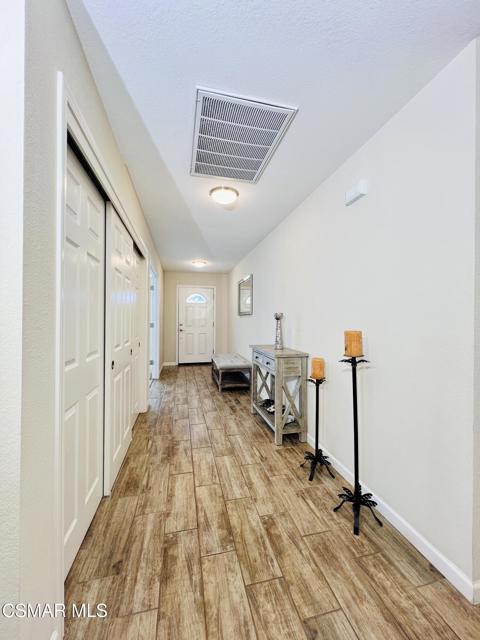 197 Creekside Circle, Sacramento CA: https://media.crmls.org/mediaz/91be80be-22e0-451c-8bdd-ad4b9276b5cc.jpg