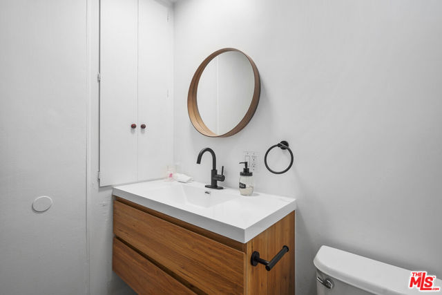 1045 S Bedford Street, Los Angeles CA: https://media.crmls.org/mediaz/91bed5f2-c42b-4622-b953-1f9ece61f4a2.jpg
