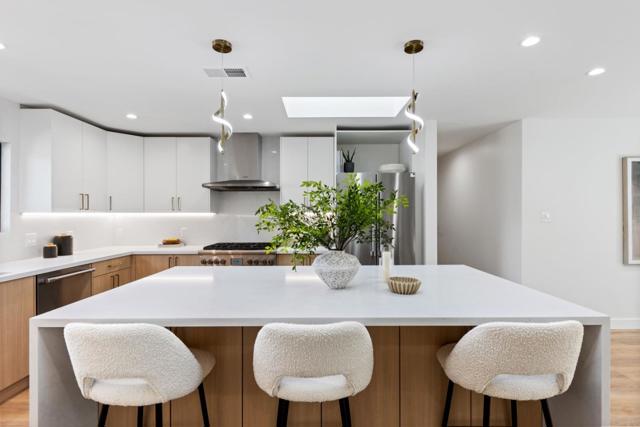 3845 East Lake Way, Redwood City CA: https://media.crmls.org/mediaz/91bf155d-5c1b-421f-9b2d-93f2825d0d9b.jpg
