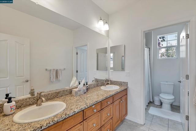 1489 Menton St, Danville CA: https://media.crmls.org/mediaz/91c1028b-5b5b-46ca-a788-a89fa0a90824.jpg