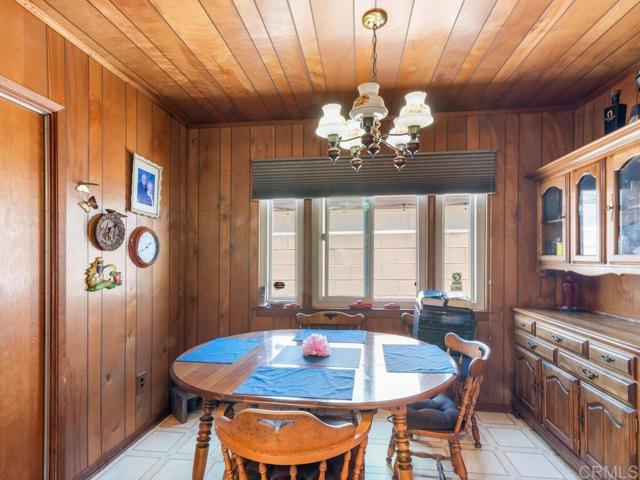 4413 Mount Henry Avenue, San Diego CA: https://media.crmls.org/mediaz/91c1204f-2790-42a5-8119-ea480aed69e0.jpg