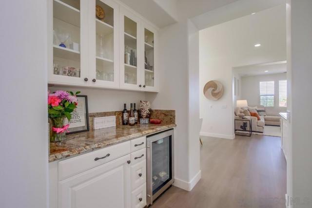 3515 CAMINO CEREZA, Carlsbad CA: https://media.crmls.org/mediaz/91c14f32-0559-43a2-a05f-700e4aaf1dfb.jpg