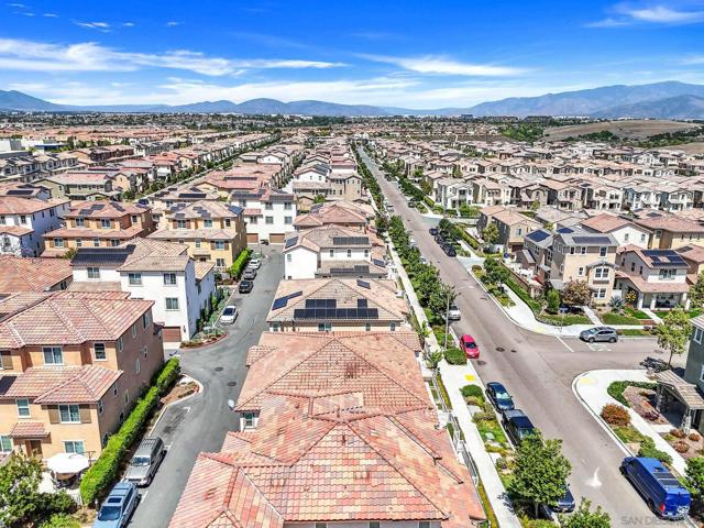 1319 Keck Road, Chula Vista CA: https://media.crmls.org/mediaz/91c166ee-890f-4cbf-a11b-43afbcfaee44.jpg