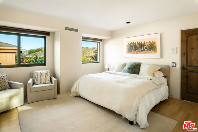 136 Netas Drive, Palm Desert CA: https://media.crmls.org/mediaz/91c22c0f-684b-40da-a885-576900a67be8.jpg