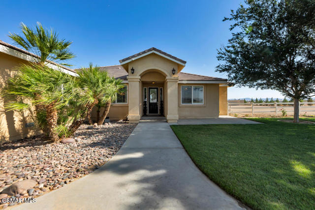 7142 W Avenue A4, Lancaster CA: https://media.crmls.org/mediaz/91c3055a-3372-42e9-abb2-9d00dbea10dc.jpg