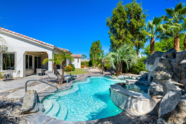 81207 Santa Rosa Court, La Quinta CA: https://media.crmls.org/mediaz/91c4479d-f107-4e28-a16a-3bfef474ea42.jpg