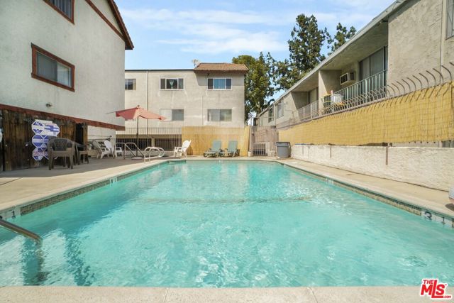 5534 Sylmar Avenue, Sherman Oaks CA: https://media.crmls.org/mediaz/91c56d70-38e4-4209-b509-ec5bec4246b6.jpg